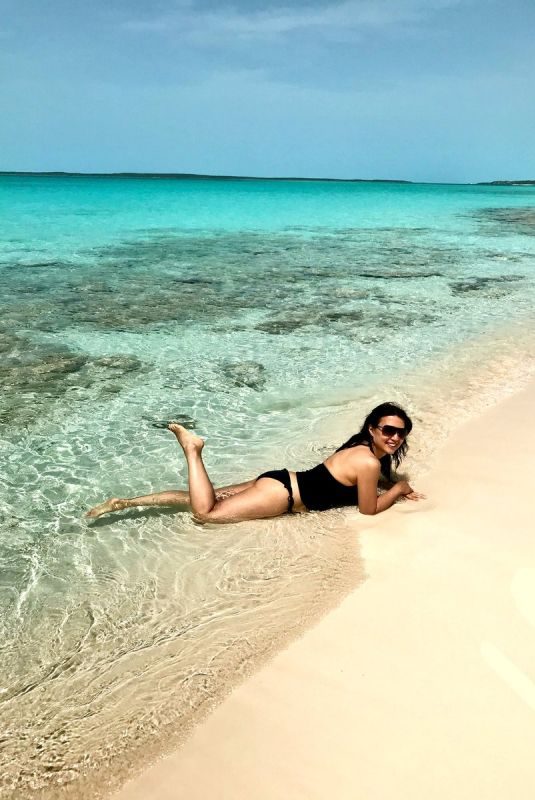 MING-NA WEN in Bikini Bottoms at a Beach in Bahamas 06/30/2018 Twitter Picture