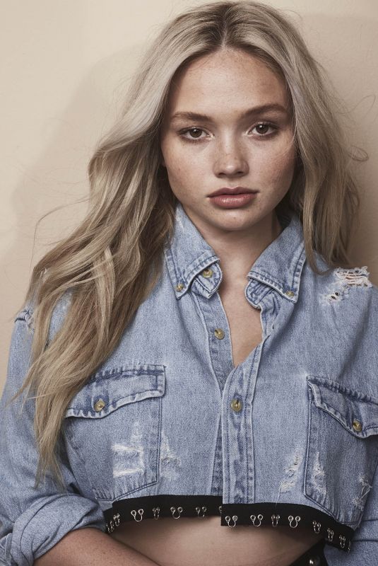 NATLAIE ALYN LIND for Tings Magazine, Issue 01 2018
