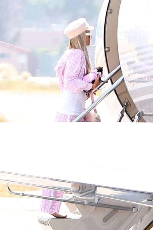 PARIS HILTON Boarding a Private Jet in Los Angeles 07/28/2018