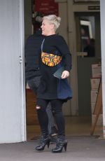 PINK Out and About in Melbourne 07/25/2018