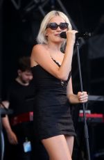 PIXIE LOTT Performs at Cornbury Festival 2018 in hipping Norton in Oxfordshire 07/14/2018