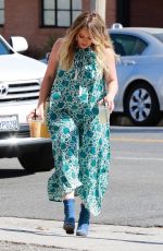 Pregnant HILARY DIFF Leaves Alfreds Cafe in Studio City 07/13/2018