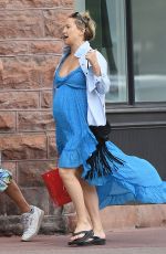 Pregnant KATE HUDSON Out Shopping in Aspen 07/18/2018
