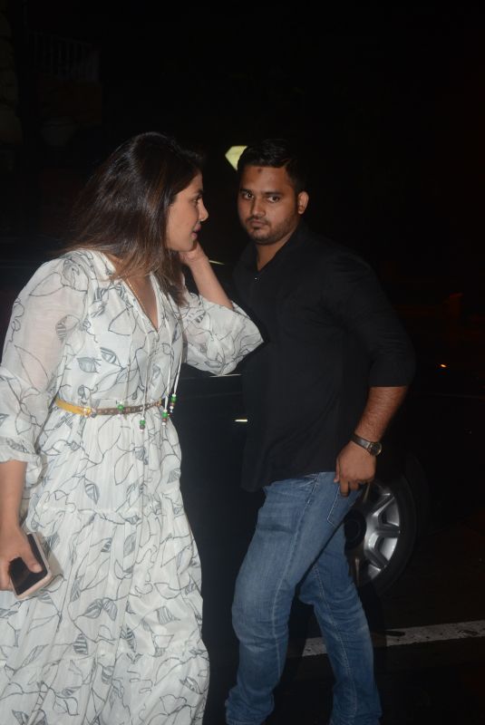 PRIYANKA CHOPRA Leaves Dentist in Mumbai 07/10/2018