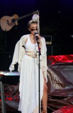 QUIN Performs at Dell Music Center in Philadelphia 07/22/2018