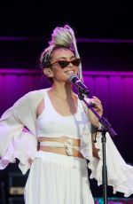QUIN Performs at Dell Music Center in Philadelphia 07/22/2018