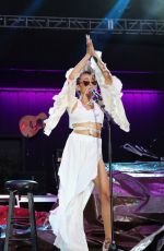 QUIN Performs at Dell Music Center in Philadelphia 07/22/2018