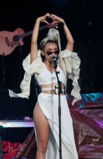 QUIN Performs at Dell Music Center in Philadelphia 07/22/2018