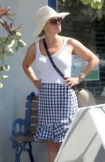 REESE WITHERSPOON and Jim Toth Out in Venice Beach 07/22/2018
