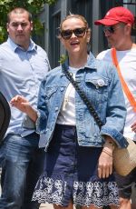 REESE WITHERSPOON at Tavern Restaurant in Brentwood 07/28/2018