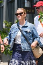 REESE WITHERSPOON at Tavern Restaurant in Brentwood 07/28/2018