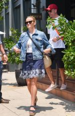 REESE WITHERSPOON at Tavern Restaurant in Brentwood 07/28/2018