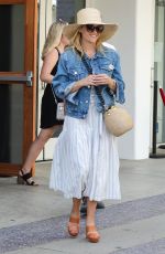 REESE WITHERSPOON Out for Lunch in Los Angeles 07/27/2018