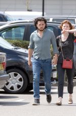 ROSE LESLIE and Kit Harington Shopping for Cat in London 07/11/2018