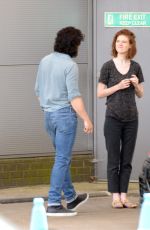 ROSE LESLIE and Kit Harington Shopping for Cat in London 07/11/2018