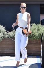 ROSIE HUNTINGTON-WHITELEY Leaves a Friend in Beverly Hills 07/11/2018