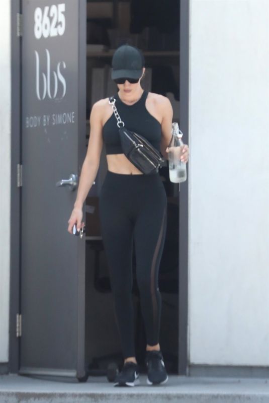 ROSIE HUNTINGTON-WHITELEY Leaves a Gym in Los Angeles 07/26/2018