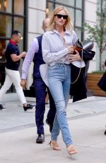 ROSIE HUNTINGTON-WHITELEY Out and About in New York 07/18/2018