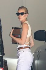 ROSIE HUNTINGTON-WHITELEY Out in Los Angeles 07/11/2018