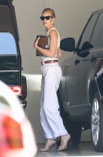 ROSIE HUNTINGTON-WHITELEY Out in Los Angeles 07/11/2018