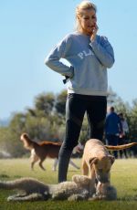 SAMANTHA X Out with Her Dogs in Bondi 07/22/2018