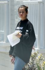 SELENA GOMEZ Leaves Doctor