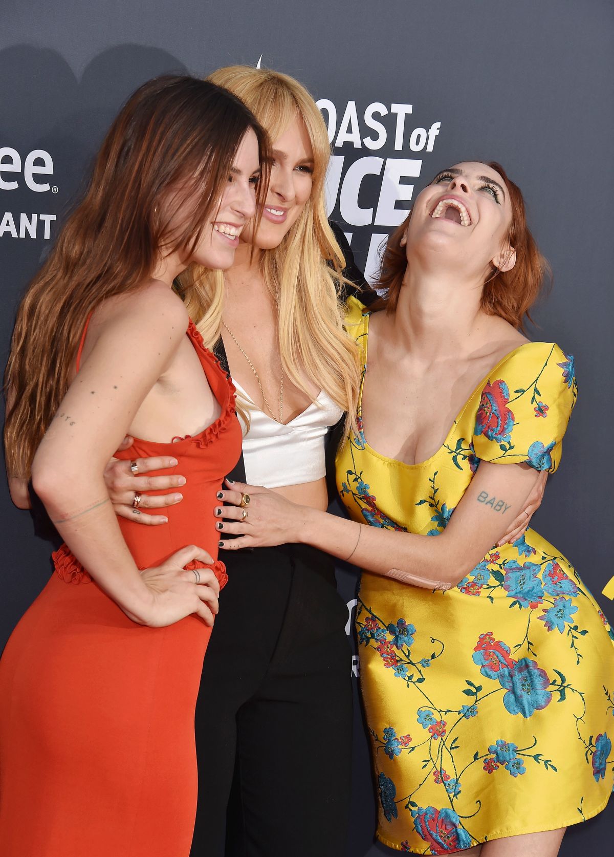 TALLULAH, RUMER and SCOUT WILLIS at Comedy Central Roast of Bruce Willis in Los ...