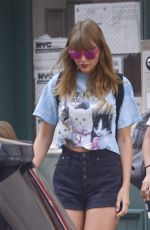 TAYLOR SWIFT and GIGI HADID Leaves Taylor