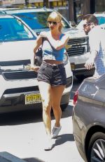 TAYLOR SWIFT Arrives at Doctor Office in New York 07/18/2018