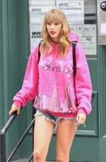 TAYLOR SWIFT in Denim Cutoff Leaves Her Apartment in New York 07/21/2018
