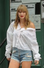 TAYLOR SWIFT in Denim Shorts Leaves Her Apartment in New York 07/22/2018