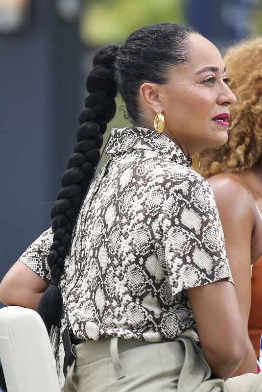 TRACEE ELLIS ROSS on the Set of Extra in Los Angeles 07/19/2018
