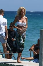 VICTORIA SILVSTEDT Arrivies at Club 55 in St. Tropez 07/24/2018