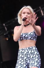 ZARA LARSSON Performs at Lollapalooza Paris Festival 07/21/2018