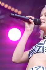 ZARA LARSSON Performs at Lollapalooza Paris Festival 07/21/2018