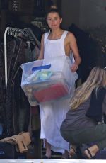AMBER HEARD Cleaning Out Her Garage in Los Angeles 07/30/2018