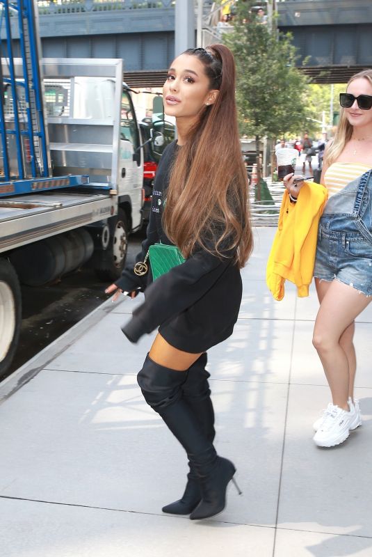 ARIANA GRANDE Leaves Her Apartment in New York 08/16/2018 – HawtCelebs