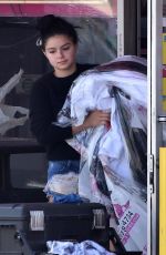 ARIEL WINTER Leaves a Dry Cleaners in Studio City 08/28/2018