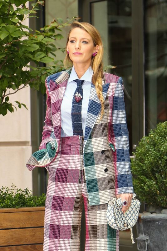 BLAKE LIVELY Leaves Crosby Hotel in New York 08/18/2018