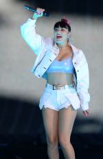 CHARLI XCX Performs at Hard Rock Stadium in Miami 08/18/2018