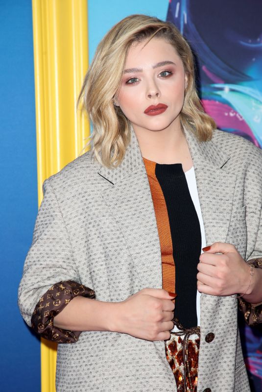 CHLOE MORETZ at 2018 Teen Choice Awards in Beverly Hills 08/12/2018