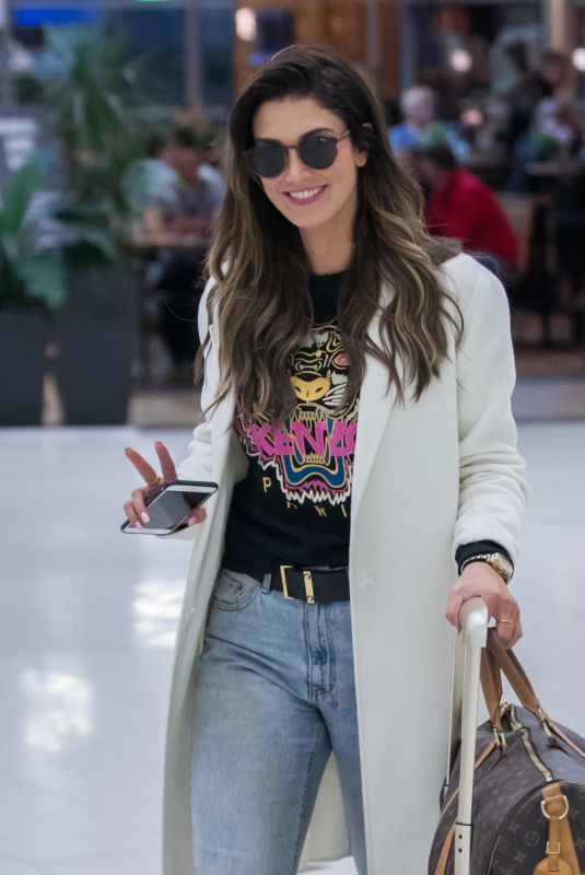DELTA GOODREM at Airport in Melbourne 08/11/2018