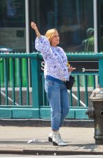 DIANE KRUGER Hailing a Taxi in New York 08/14/2018