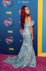 ERIN ROBINSON at 2018 Teen Choice Awards in Beverly Hills 08/12/2018
