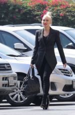 GWEN STEFANI at St. Brendan Catholic Church in Los Angeles 08/26/2018
