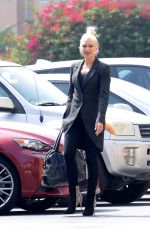 GWEN STEFANI at St. Brendan Catholic Church in Los Angeles 08/26/2018