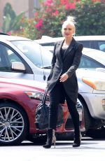 GWEN STEFANI at St. Brendan Catholic Church in Los Angeles 08/26/2018