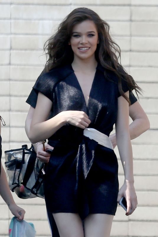 HAILEE STEINFELD on the Set of a Photoshoot in Los Angeles 08/17/2018