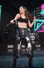 HAILEE STEINFELD Performs at 2018 Honda Civic Tour at Shoreline Smphitheatre 08/17/2018
