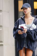 HAILEY BALDWIN Leaves Starbucks in New York 08/10/2018